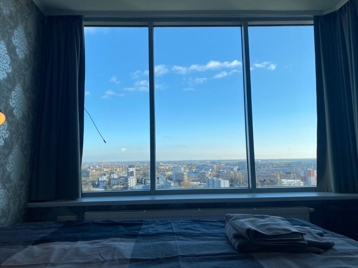 ブラチスラヴァFantastic View From The 20Th Floorアパートメント エクステリア 写真